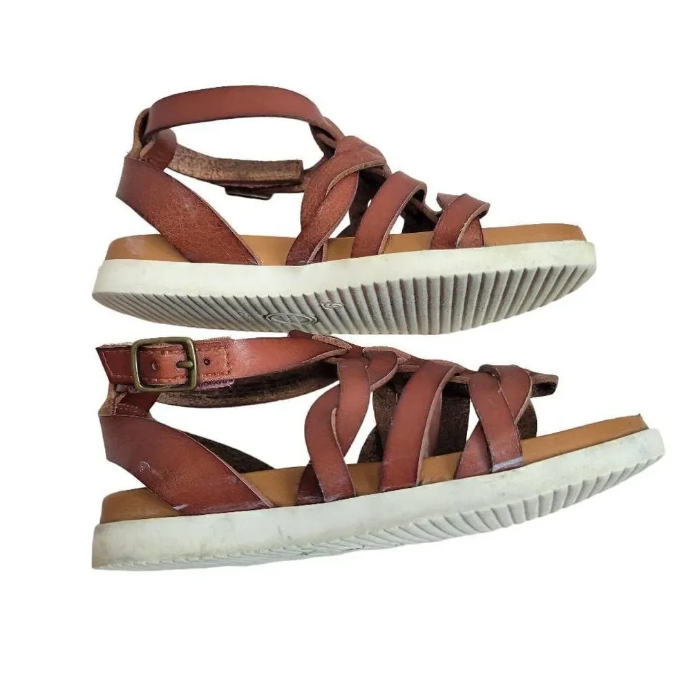 Wonder Nation sandals 9
